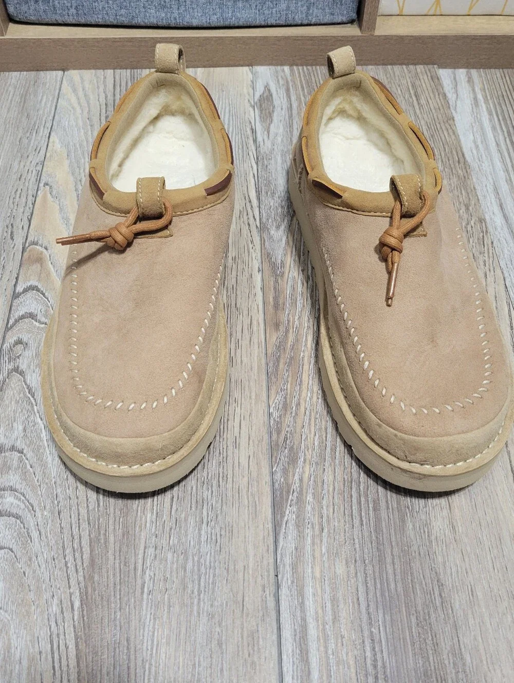 UGG tansman crafted